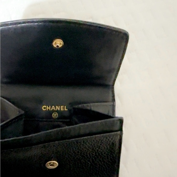 Auth. Chanel Small Wallet - Picture 6 of 12
